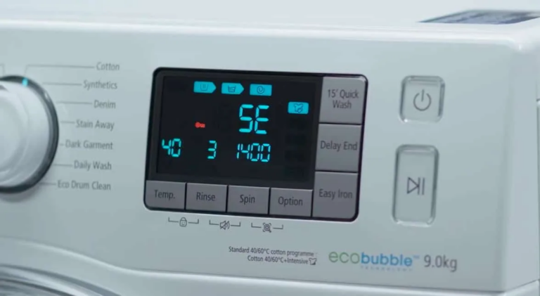 Samsung washing machine displaying 5E error code indicating a drainage problem